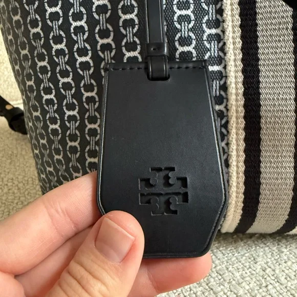 Tory Burch - Gemini Tote - Picture 9 of 13